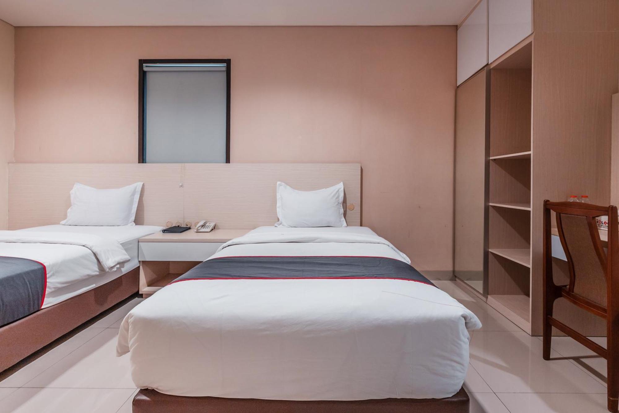 Collection O Hotel Igloo Бекаси Экстерьер фото