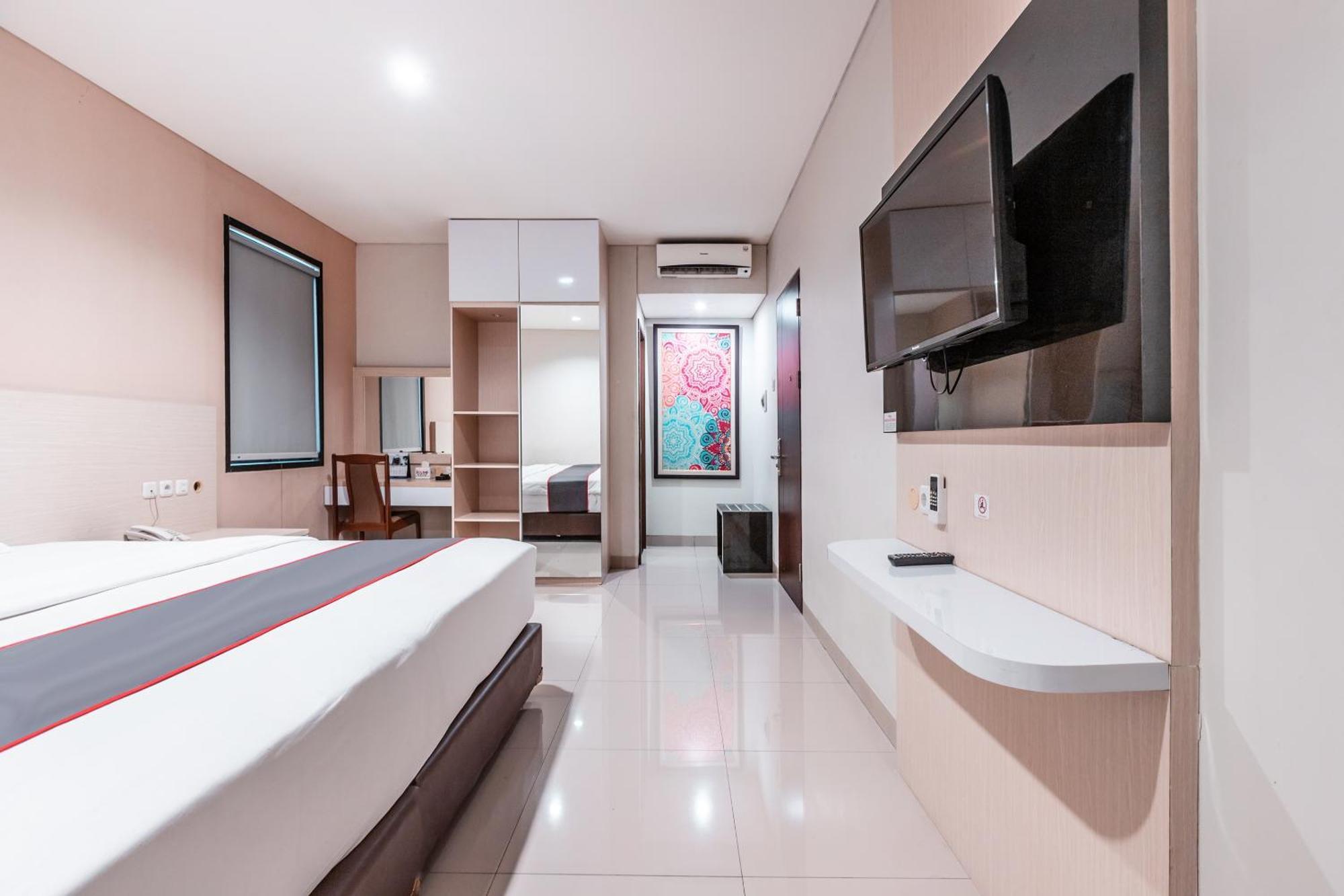 Collection O Hotel Igloo Бекаси Экстерьер фото